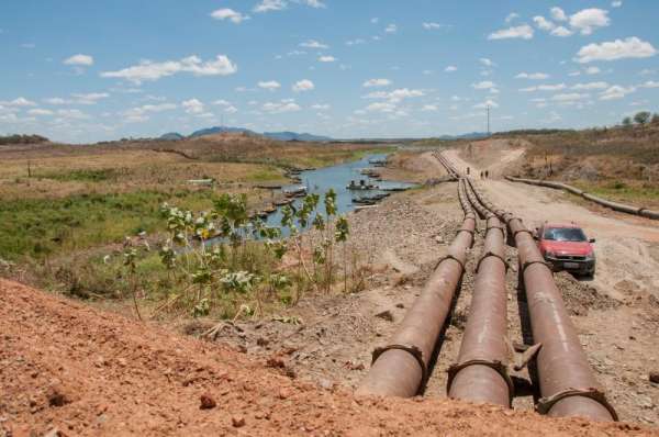 Centro-sul: adutora levará água a 55 mil pessoas e garantirá irrigação a pequenos produtores