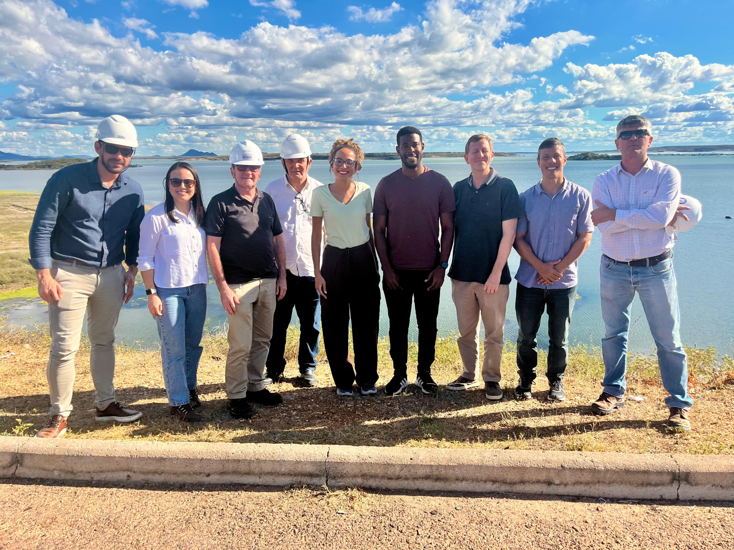 Projeto de duplicação do Eixão das Águas, em Jaguaribara, recebe visita técnica do BNDES