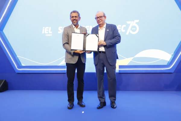 Governador Elmano de Freitas garante a renovação de incentivos, a prorrogação do Refis e benefícios fiscais para produtores industriais