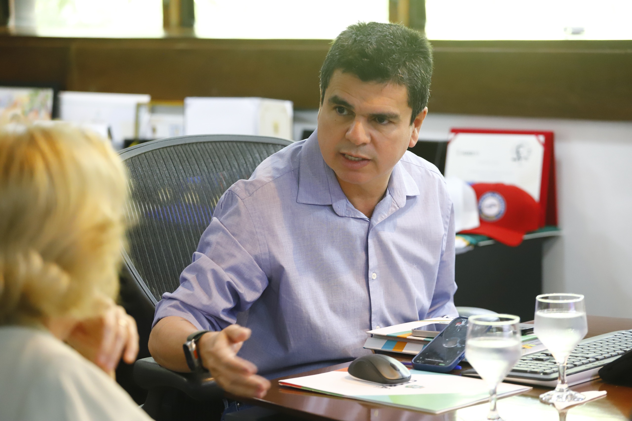 Governo do Ceará articula medidas para garantir o enterro pátrio e digno da babá cearense morta em Portugal