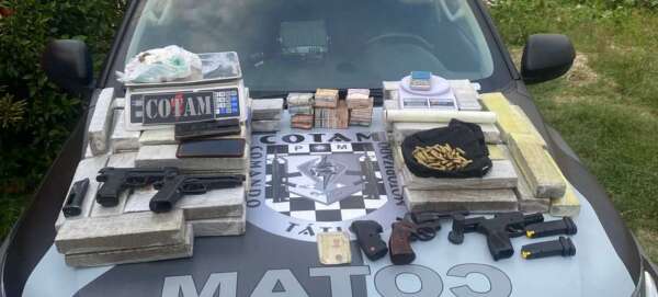 Homem com extensa ficha criminal é preso com mais de 37 kg de drogas e armas de fogo em Itaitinga