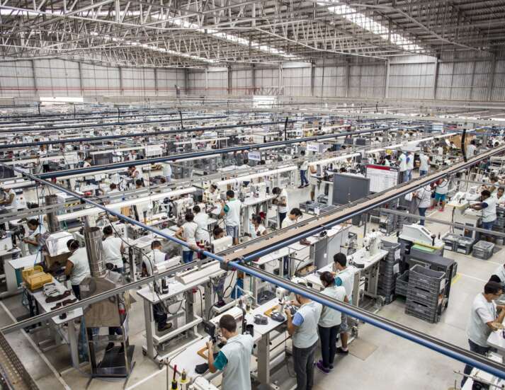 PIB industrial cearense supera média nacional e fecha 2025 em alta