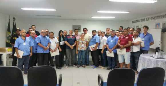 Orientadores e vigilantes da Ceasa participam de palestra sobre operacionalização de mercado