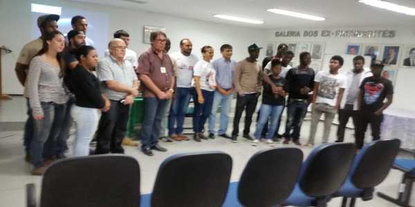 Estudantes de Agronomia da Unilab realizam visita técnica na Ceasa