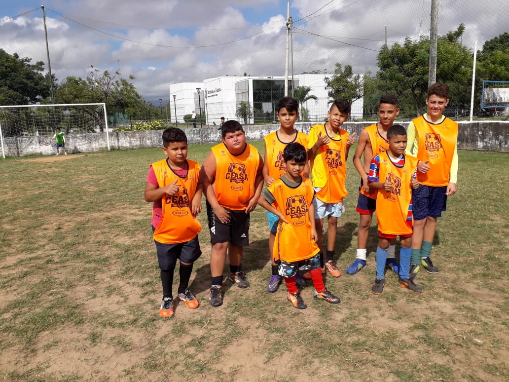 Crianças do projeto Ceasa em Campo ganham festa em Maracanaú