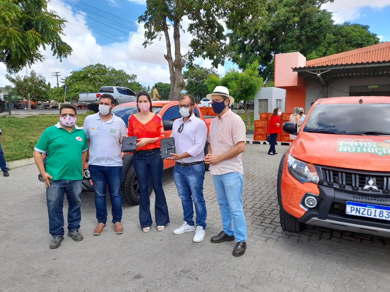 Governo do Ceará entrega mais dois novos veículos ao Mais Nutrição