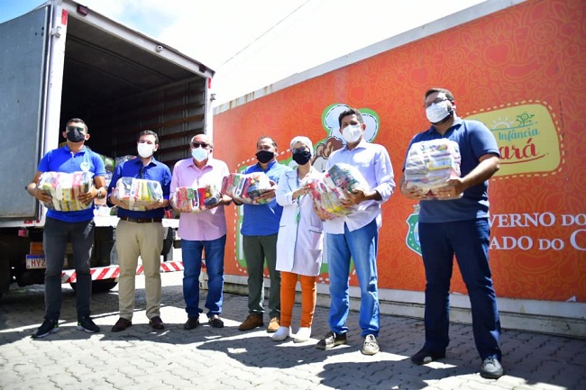 Mais Nutrição recebe 24 toneladas de alimentos doados pelo Detran-CE