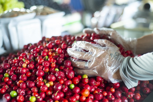 Preço da acerola cai 44,4% na Ceasa Cariri