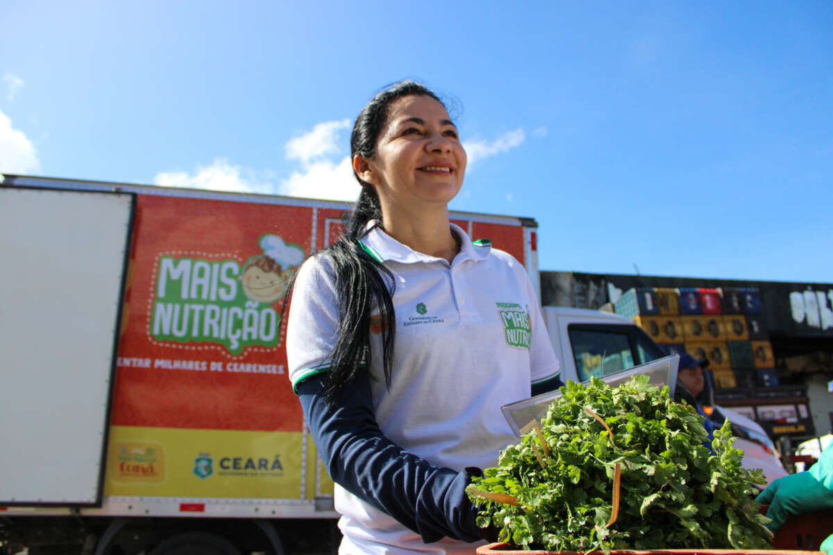 Comerciantes da Ceasa-CE doam toneladas de alimentos para o programa Mais Nutrição