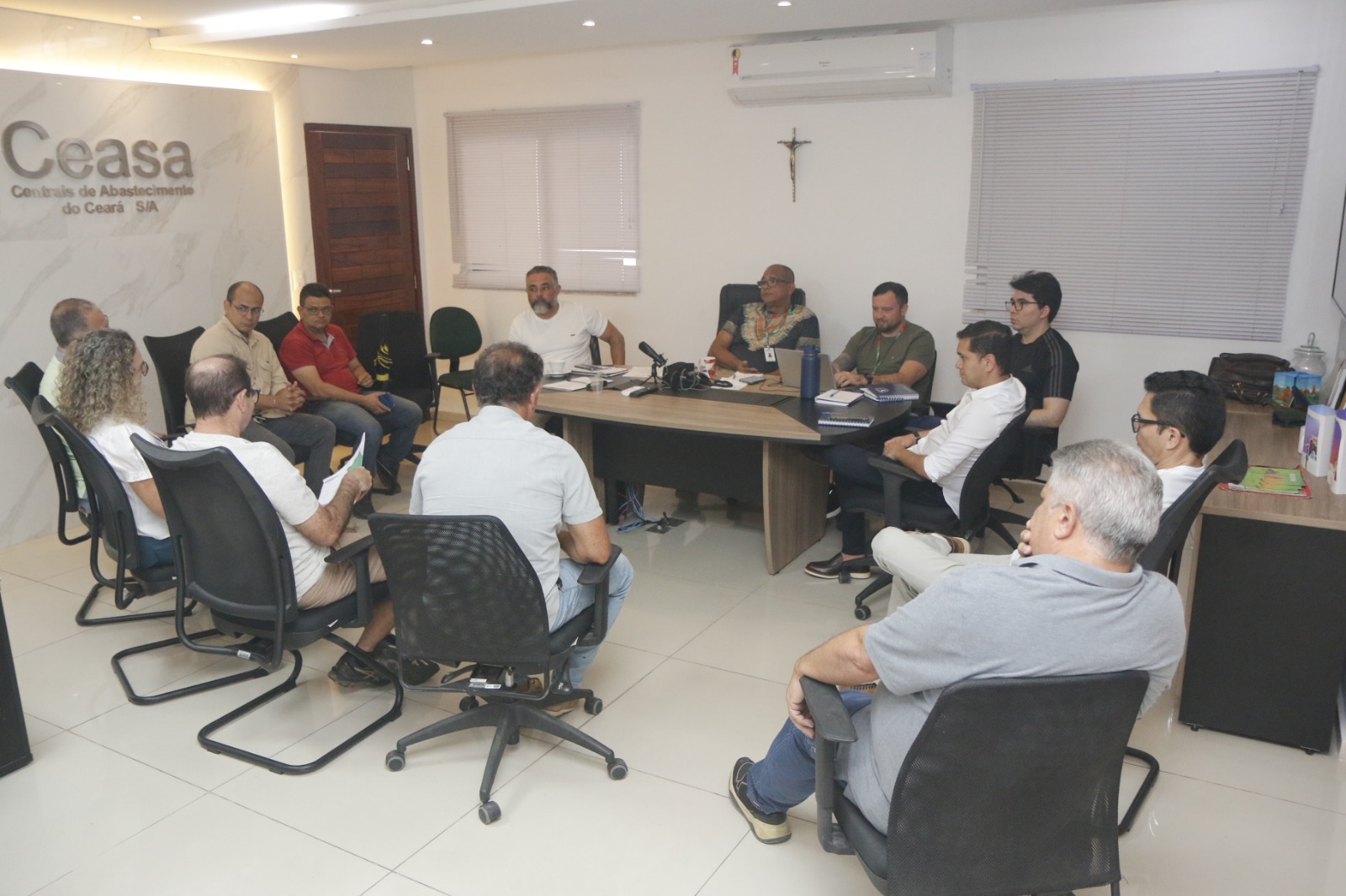 Ceasa-CE e Assucece reúnem-se para discutirem alinhamento de ações