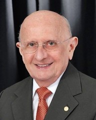 José Linhares (Pe. Zé)