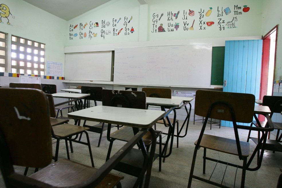 ‘Duro golpe na educação pública’, diz governador do Ceará sobre cortes