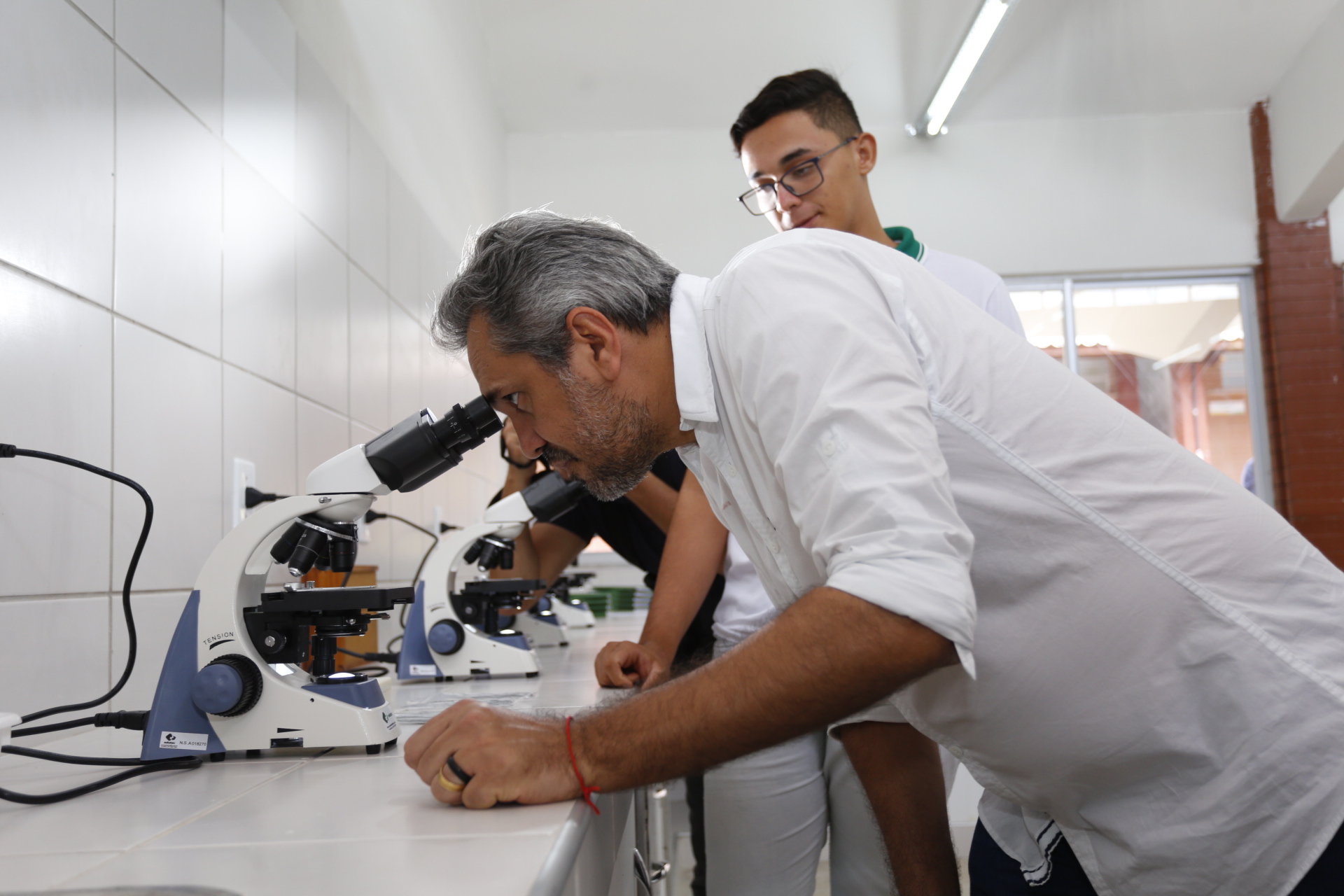 Abertura do ano letivo na rede estadual começa com inauguração de escola em Itatira