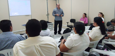 Etice apresenta projeto Cinturão Digital na Central de Atendimento em Canindé
