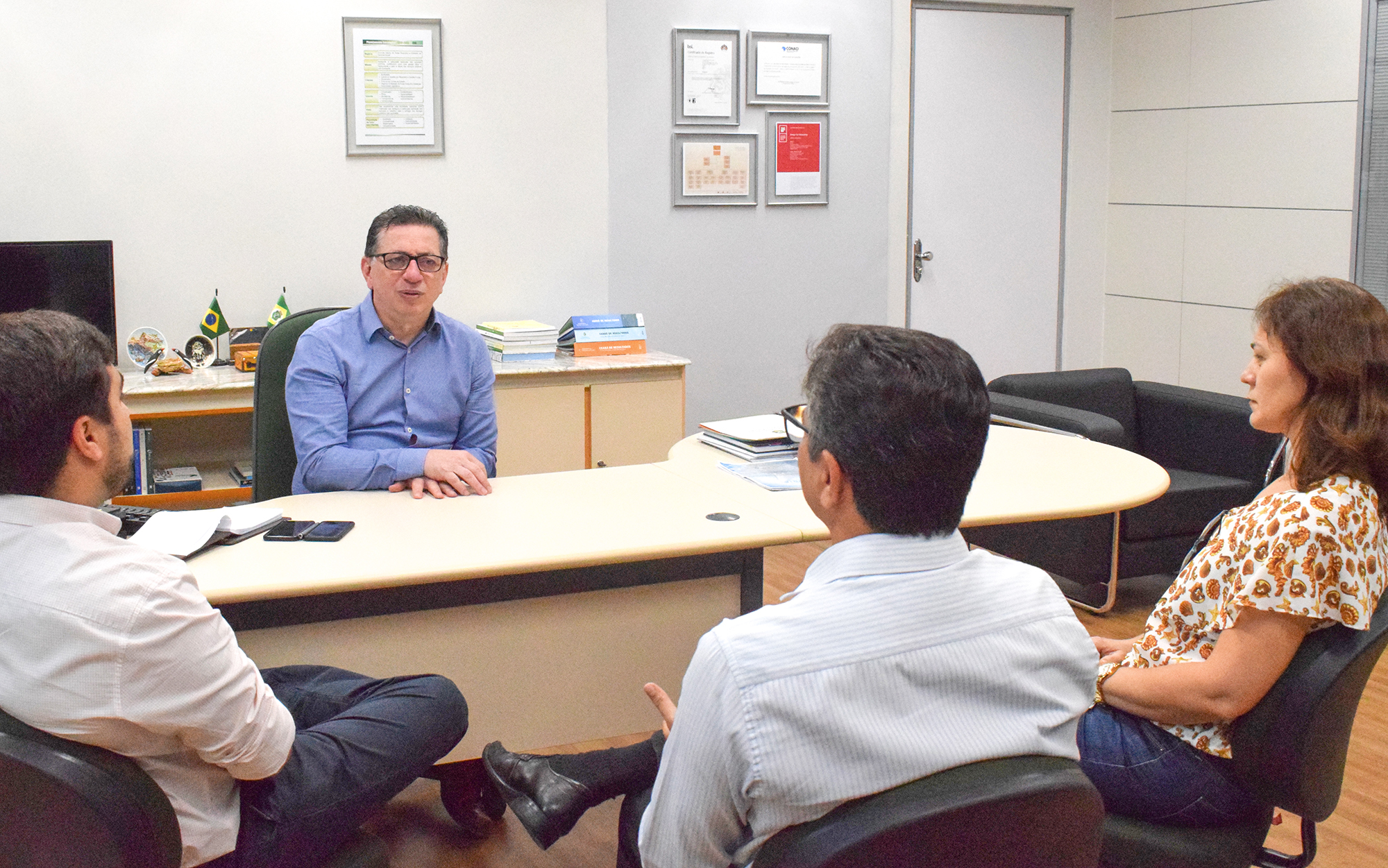 CGE recebe visita do controlador do Município de Aracati