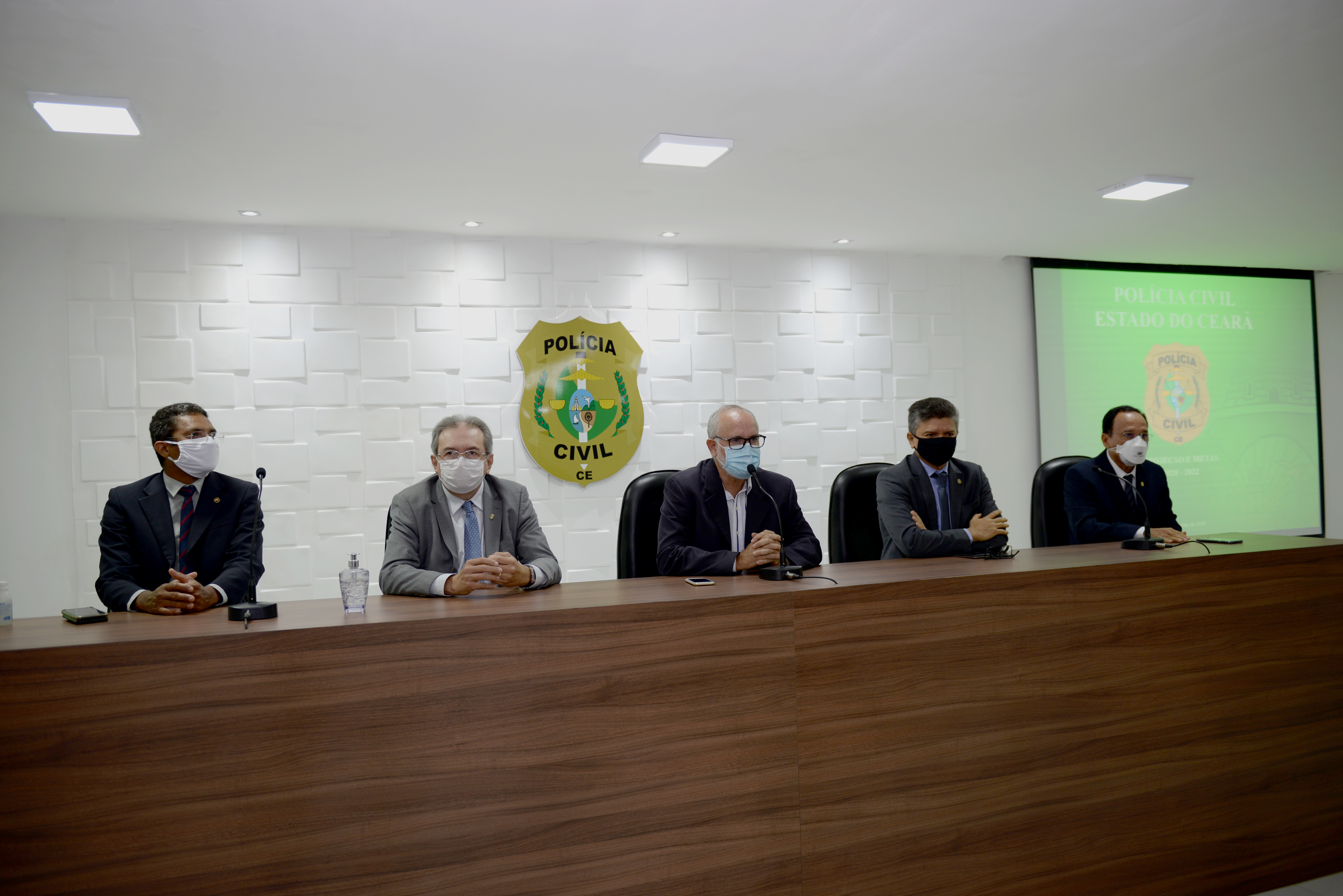 CGE realiza visita técnica à Polícia Civil