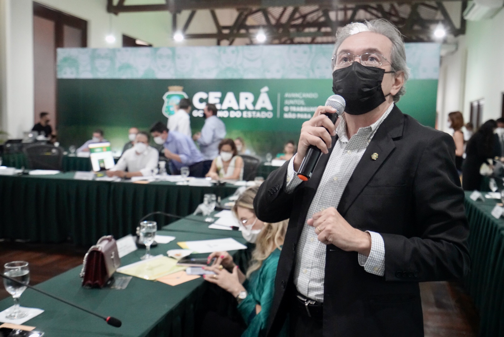 CGE participa de reunião com o governador Camilo Santana para balanço do ano e ações para 2022