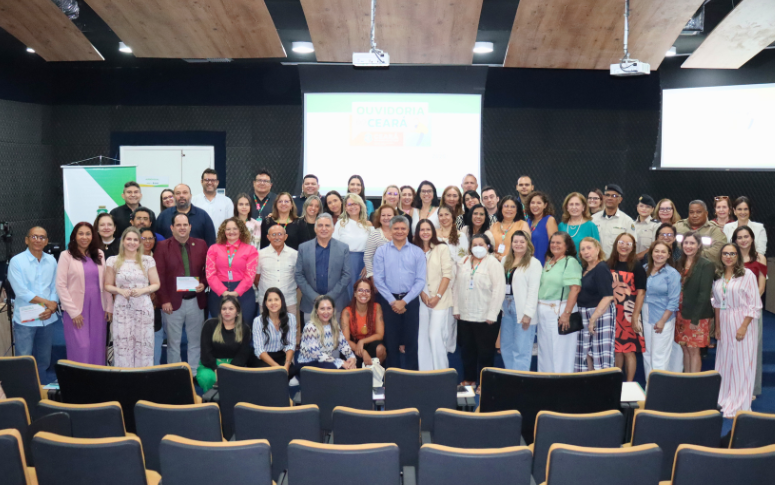 CGE apresenta ações voltadas ao aperfeiçoamento do serviço de ouvidoria durante reunião da Rede de Ouvidorias
