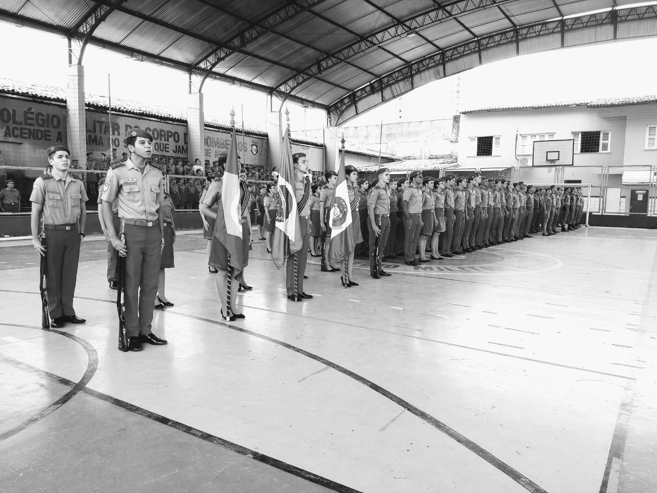 Colégio dos Bombeiros recebe novos Oficiais e Praças