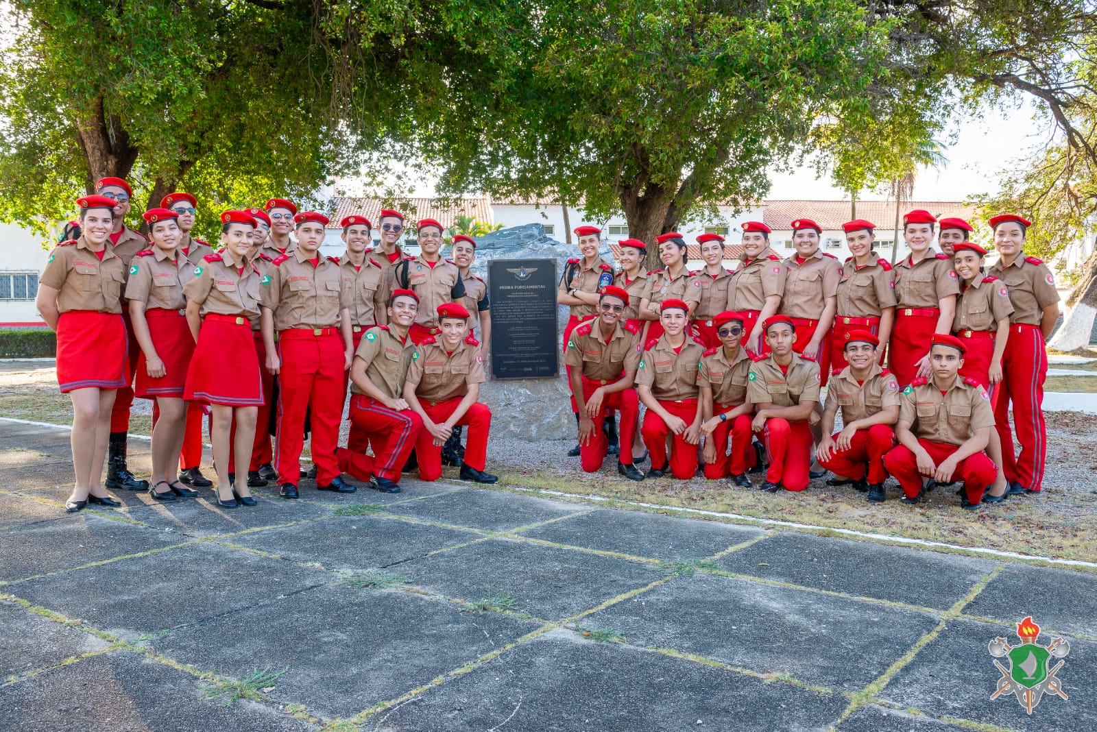 Alunos da Turma ITA do 1º ano do Colégio dos Bombeiros visitam Base Aérea de Fortaleza