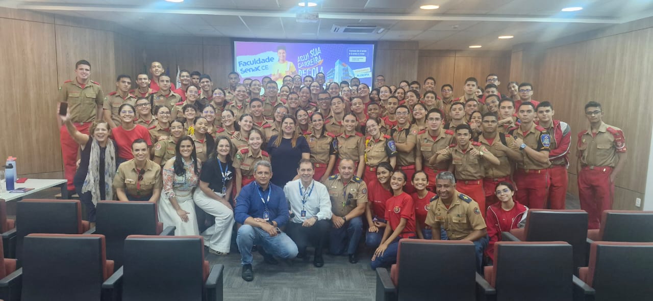 Alunos do 3º Ano do Ensino Médio visitam a Faculdade Senac/Ce
