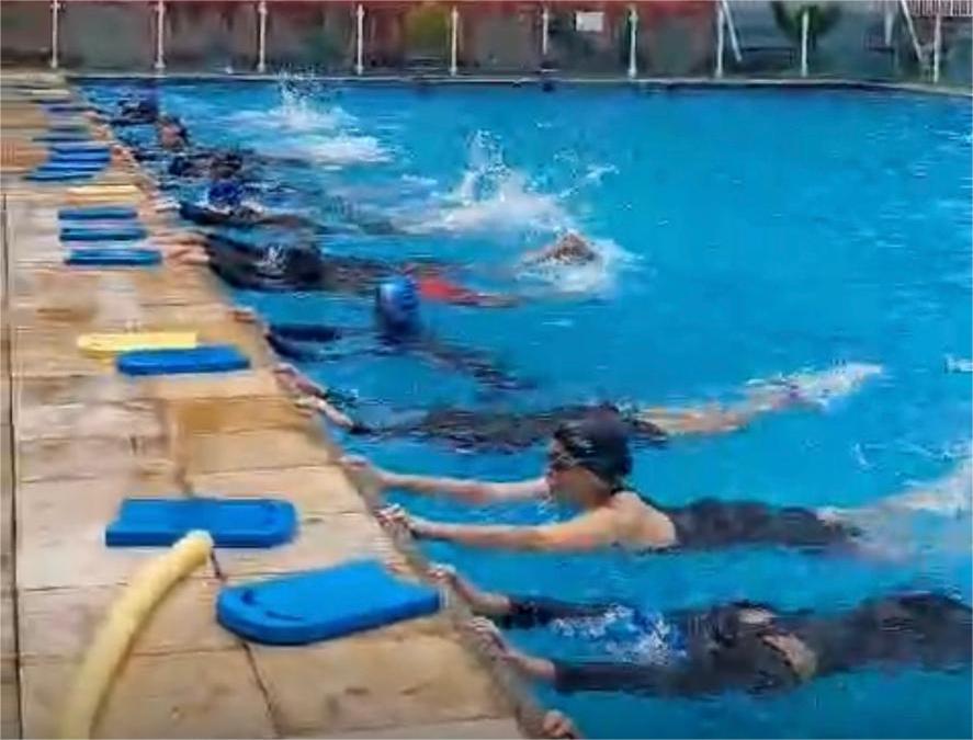Colégio dos Bombeiros realiza aulas de iniciação esportiva