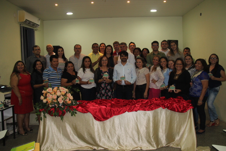 CREDE 07 REALIZA ENCONTRO COM PREFEITOS E SECRETÁRIOS