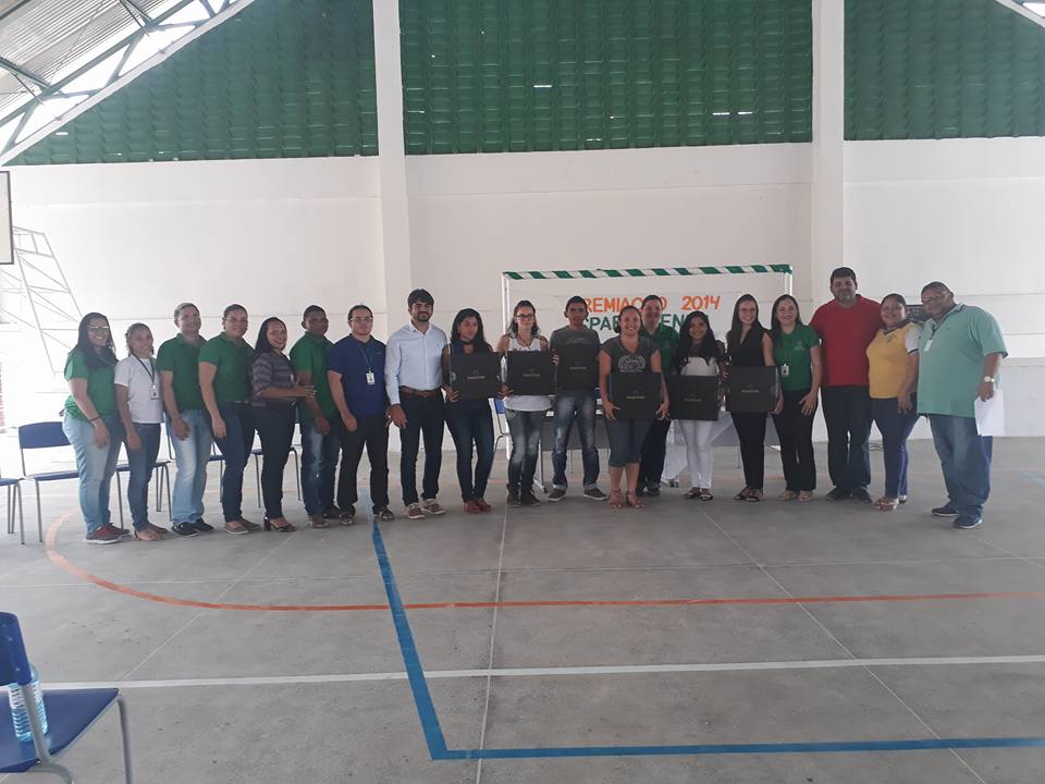 CREDE 7 realiza entrega de computadores notebooks aos estudantes da EEM Edite Alcântara Mota