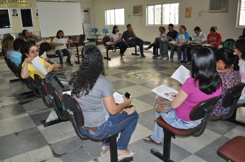 Técnicos da Secretaria Municipal de Educação de Ocara se reúnem com Representantes da 8ª CREDE