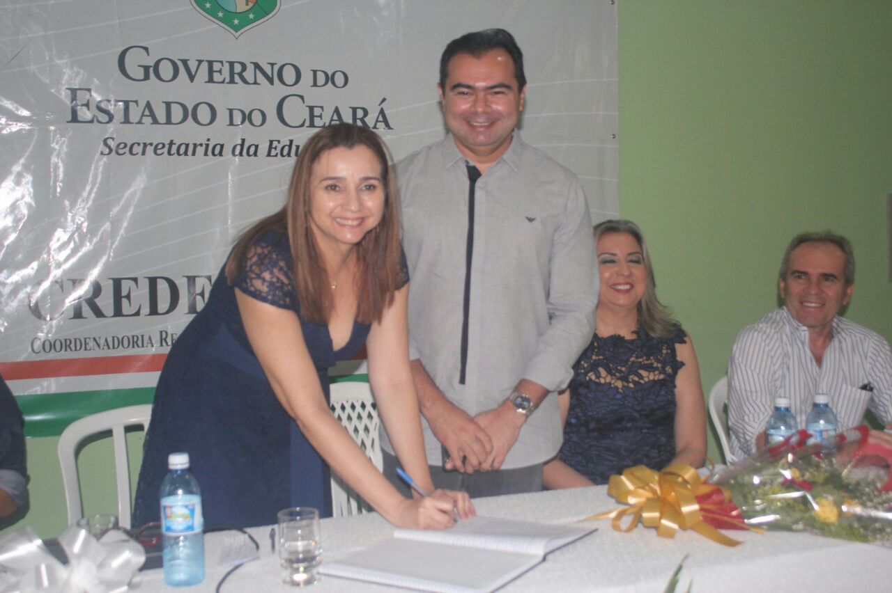 Solenidade de posse da Professora Dóris Leão na Crede 8