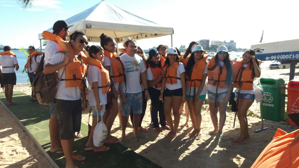 Lançamento do Projeto “ENEM não tira férias!” na Praia do Mucuripe – CE