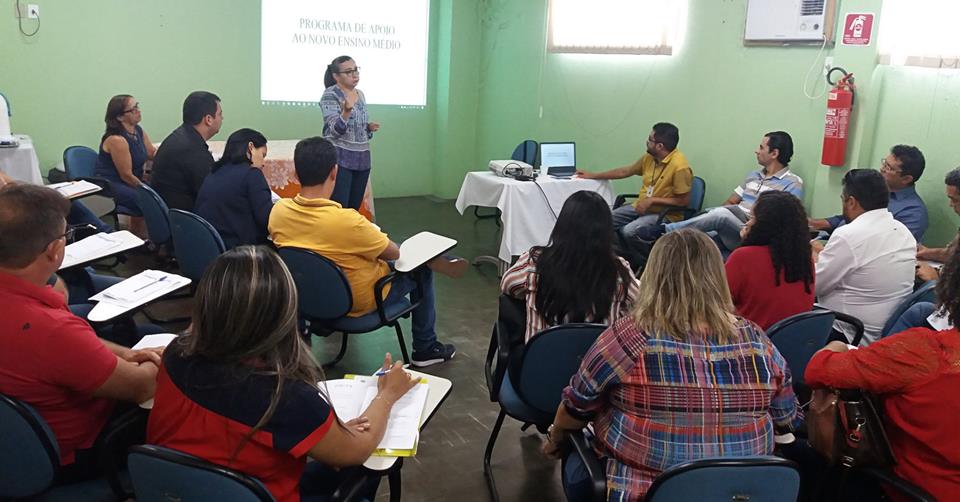 Reunião com os diretores estaduais das Escolas de Tempo Integral (EEMTI), Escola Indígena, Escola do Campo e Escolas Regulares
