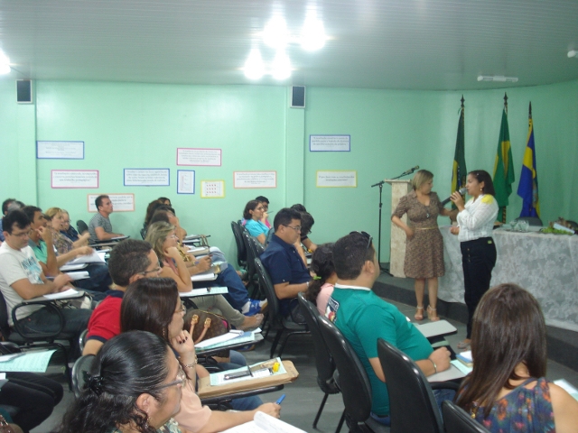 10ª CREDE REALIZA ENCONTRO REGIONAL COM GESTORES ESCOLARES