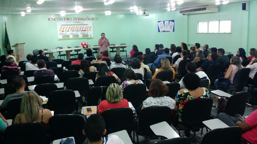 Crede 10 realiza o segundo dia do Encontro Pedagógico 2017