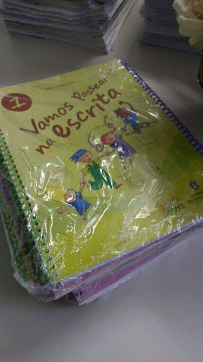 CREDE 10 REALIZA ENTREGA DO MATERIAL ESTRUTURADO DO MAIS PAIC