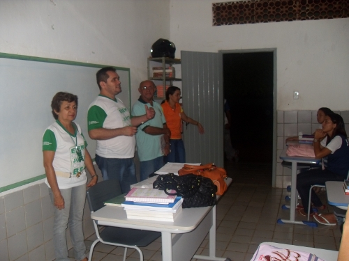 Caravana 14ª CREDE visitam a EEM Marechal Castelo Branco e Anexo -Ibicuã mobilizando os alunos para o ENEM 2013