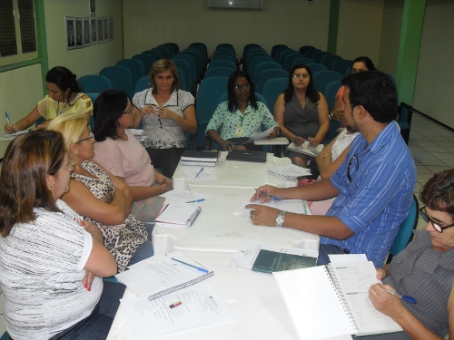Gestores Escolares Participam de Reuniões Personalizadas na Sede da CREDE 14