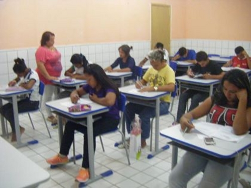 Ceja de Senador Pompeu realiza simulado ENEM 2014