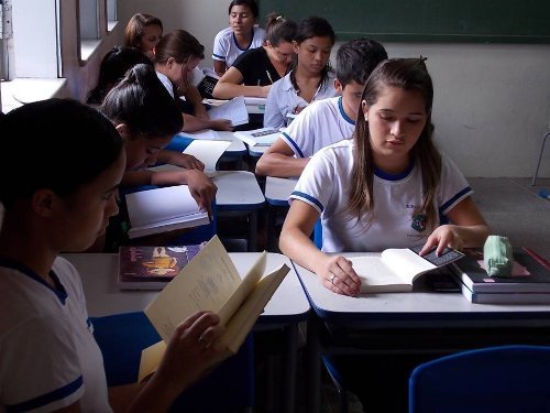 A EEM Elza Gomes Martins estar realizando durante essa semana a Leitura como fonte de prazer.