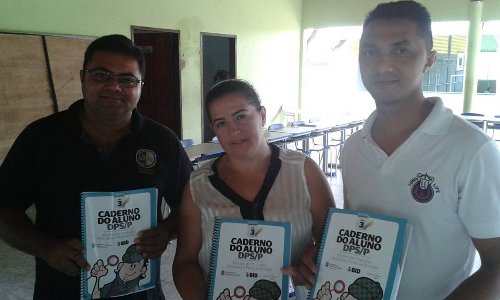 ENTREGA DE LIVROS DO NTPPS NA EEM JOAQUIM JOSUÉ DA COSTA