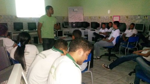 EEM FENELON RODRIGUES PINHEIRO  REALIZOU “SEMANA SAÚDE NA ESCOLA”