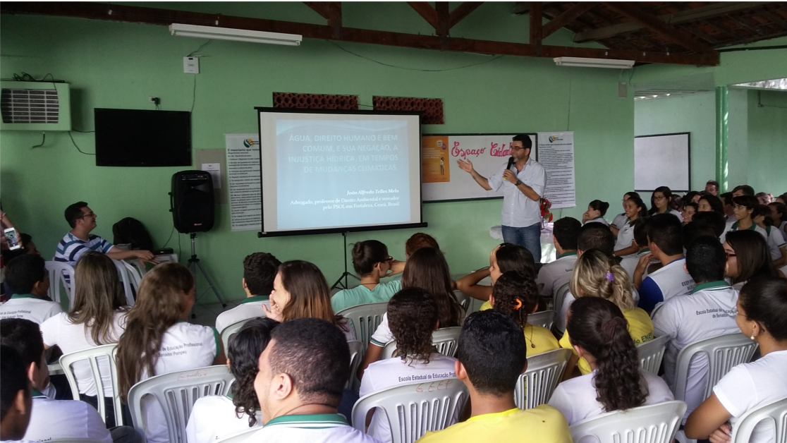 EEEP Professor José Augusto Torres realiza palestra sobre a temática da água.