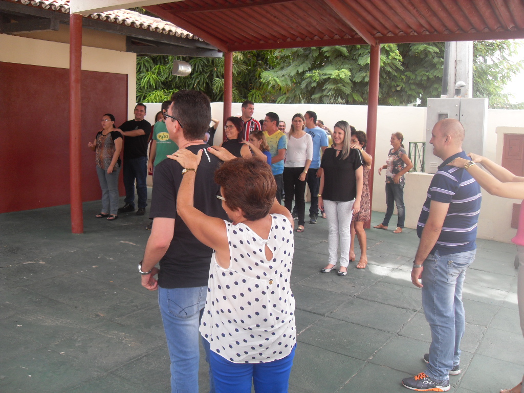 CREDE 14 realiza reunião geral com toda a equipe de funcionários