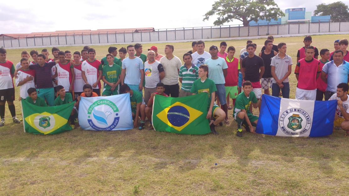 EEM de Mineirolândia realiza torneio esportivo, para promoção da paz.