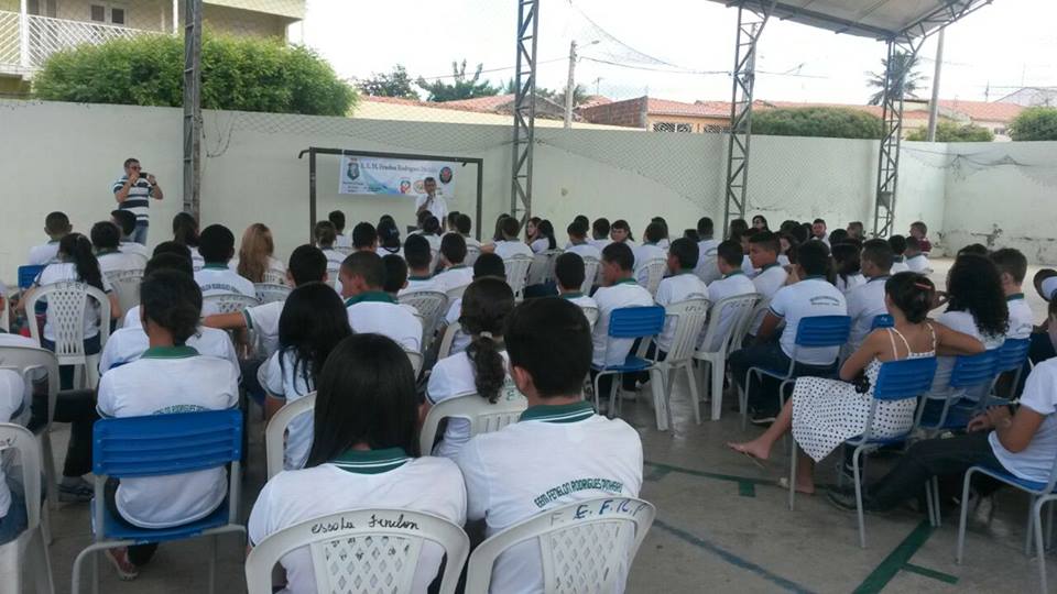EEM Fenelon Rodrigues Pinheiro realiza momento “Geração da Paz”, neste mês de maio.