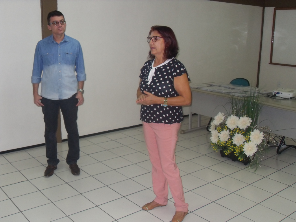 A Crede 14 realizou encontro formativo para Olimpíada de Língua Portuguesa