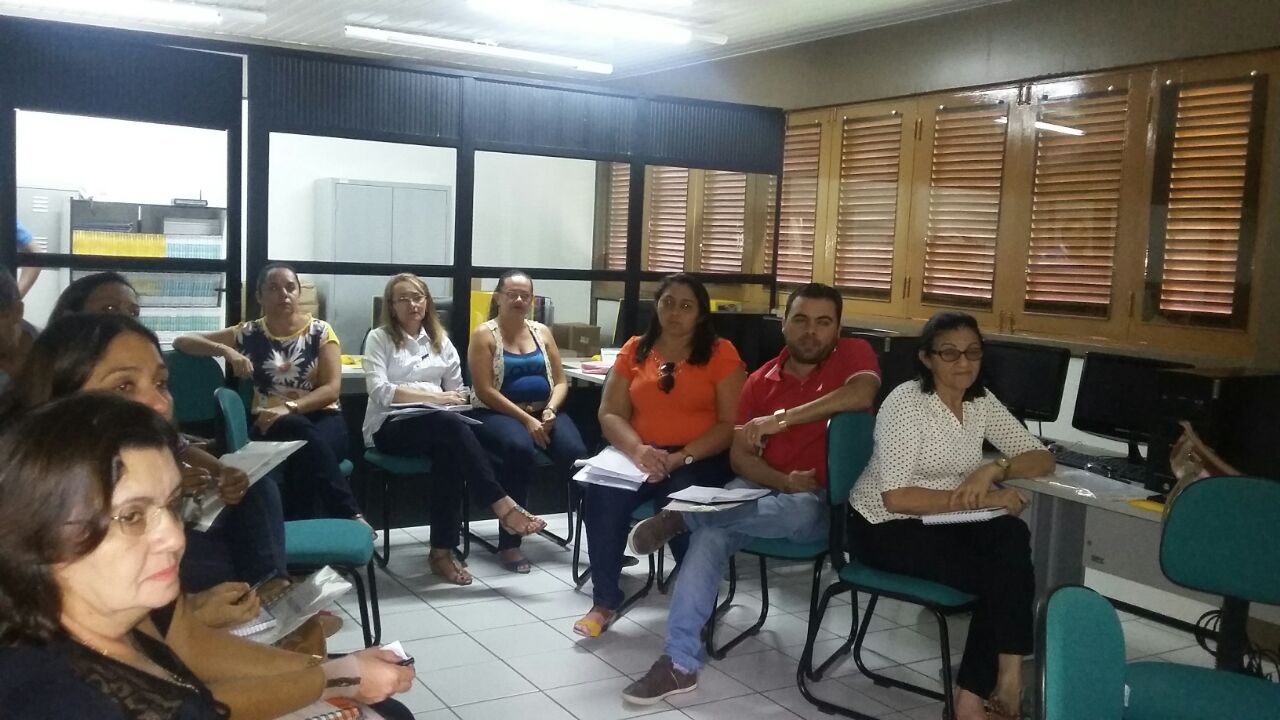 CREDE14/CECOM realiza reunião com Gerentes Municipais do MAISPAIC e técnicos do PNLD.