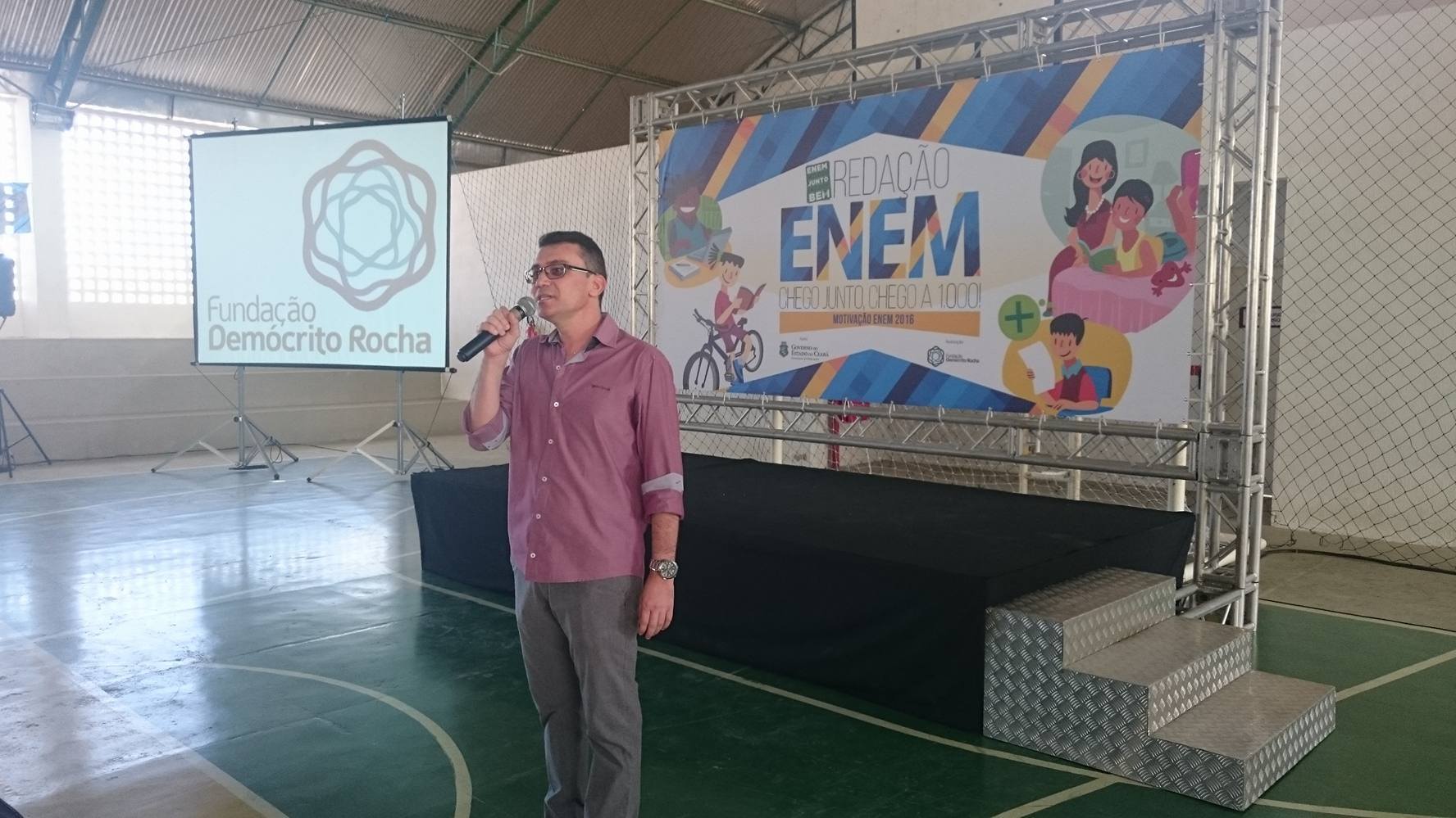 Alunos da CREDE 14 participam de Aulão de Redação