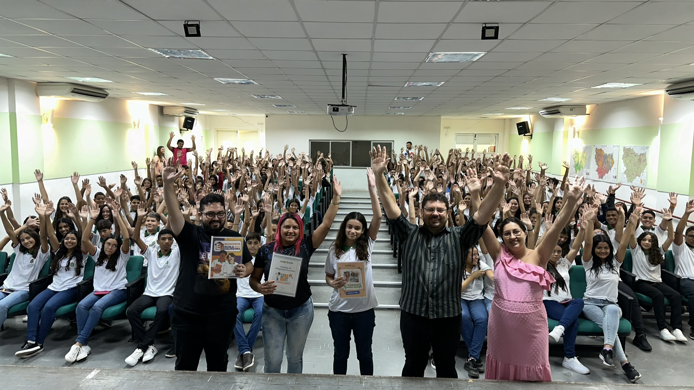 Crede realiza Lançamento das Cartilhas do Protagonismo Estudantil.: Cheguei Ensino Médio e Sou + Terceirão com estudantes da EEEP Professor José Augusto Torres, em Senador Pompeu.