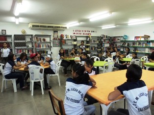 Projetos de incentivo a leitura no Liceu de Tauá